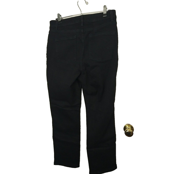 L.L. Bean Woman's 12 Jeans Black Classic Fit Straight 5 Pocket Casual - Picture 10 of 10